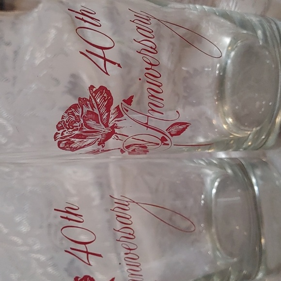 1960s 40th Anniversary Tumblers - Picture 4 of 4